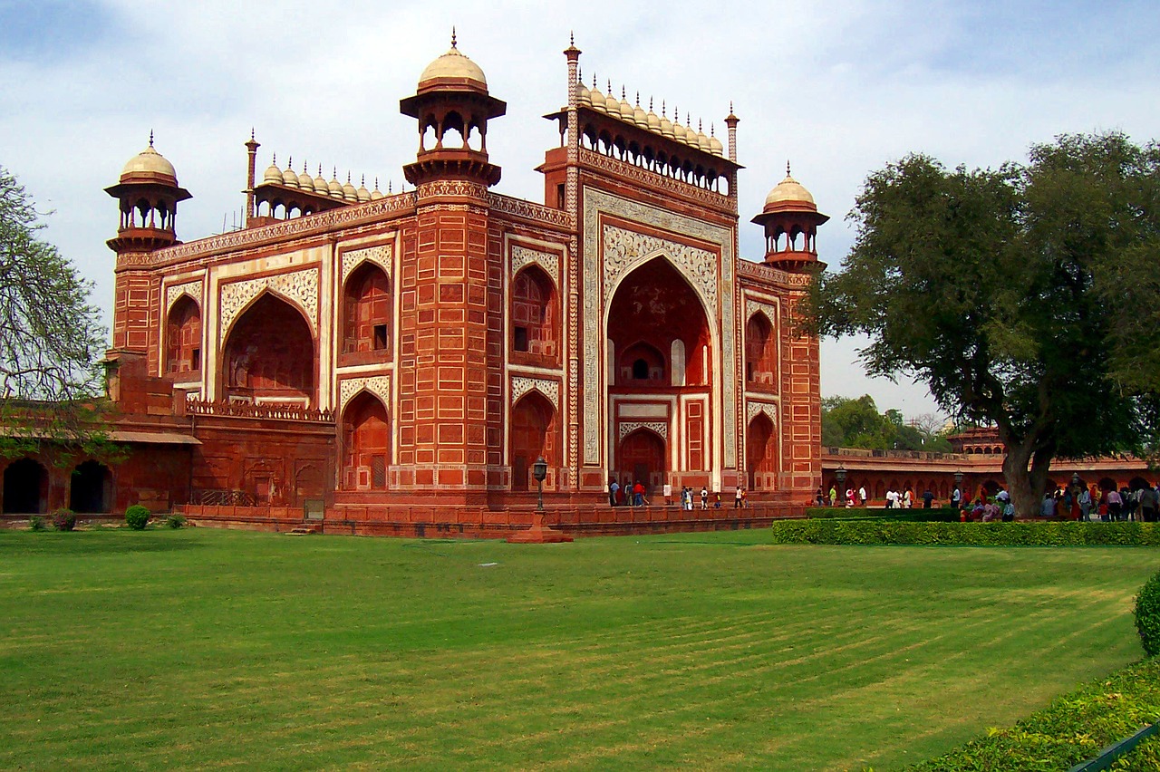 taj mahal entrance gate, Agra